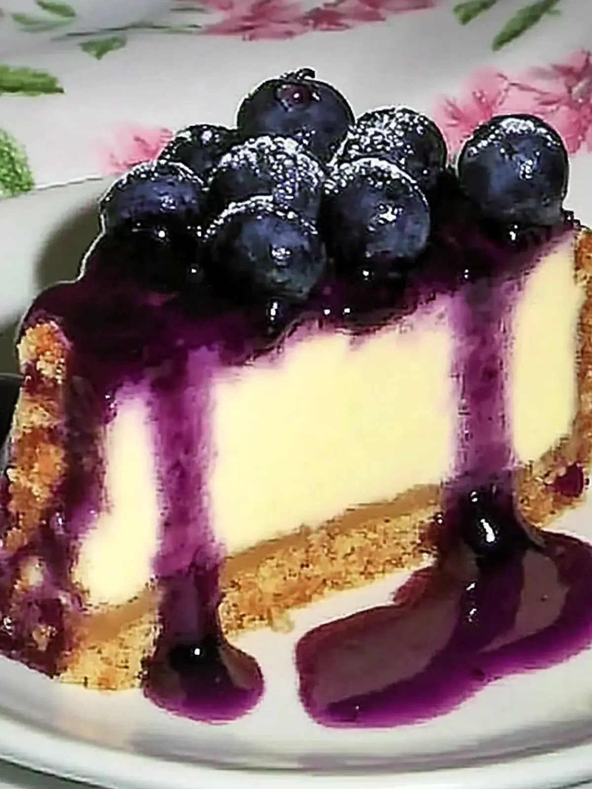 White Chocolate Blueberry Cheesecake