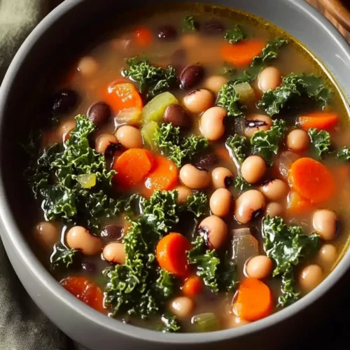 Black Eyed Peas and Kale Soup