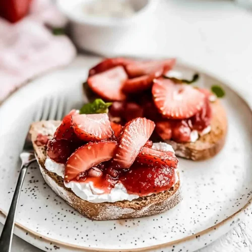 Easy Strawberry Bruschetta