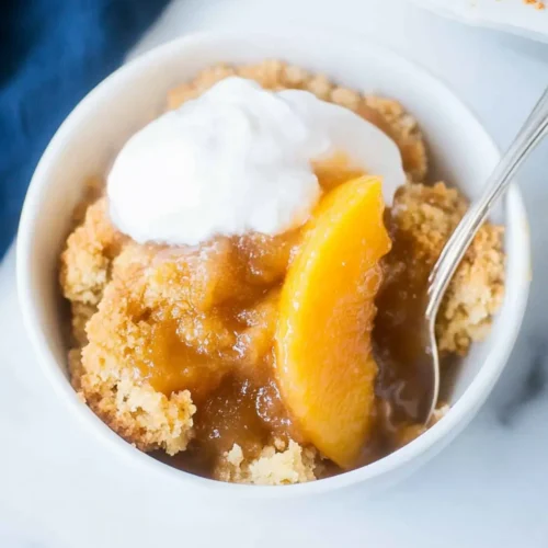 Slow Cooker Peach Cobbler